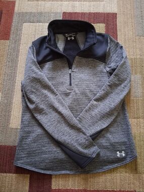 Women's Under Armour cold gear pullover